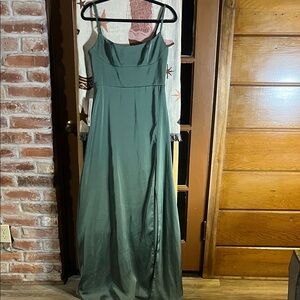 Elegant Green Maxi Dress